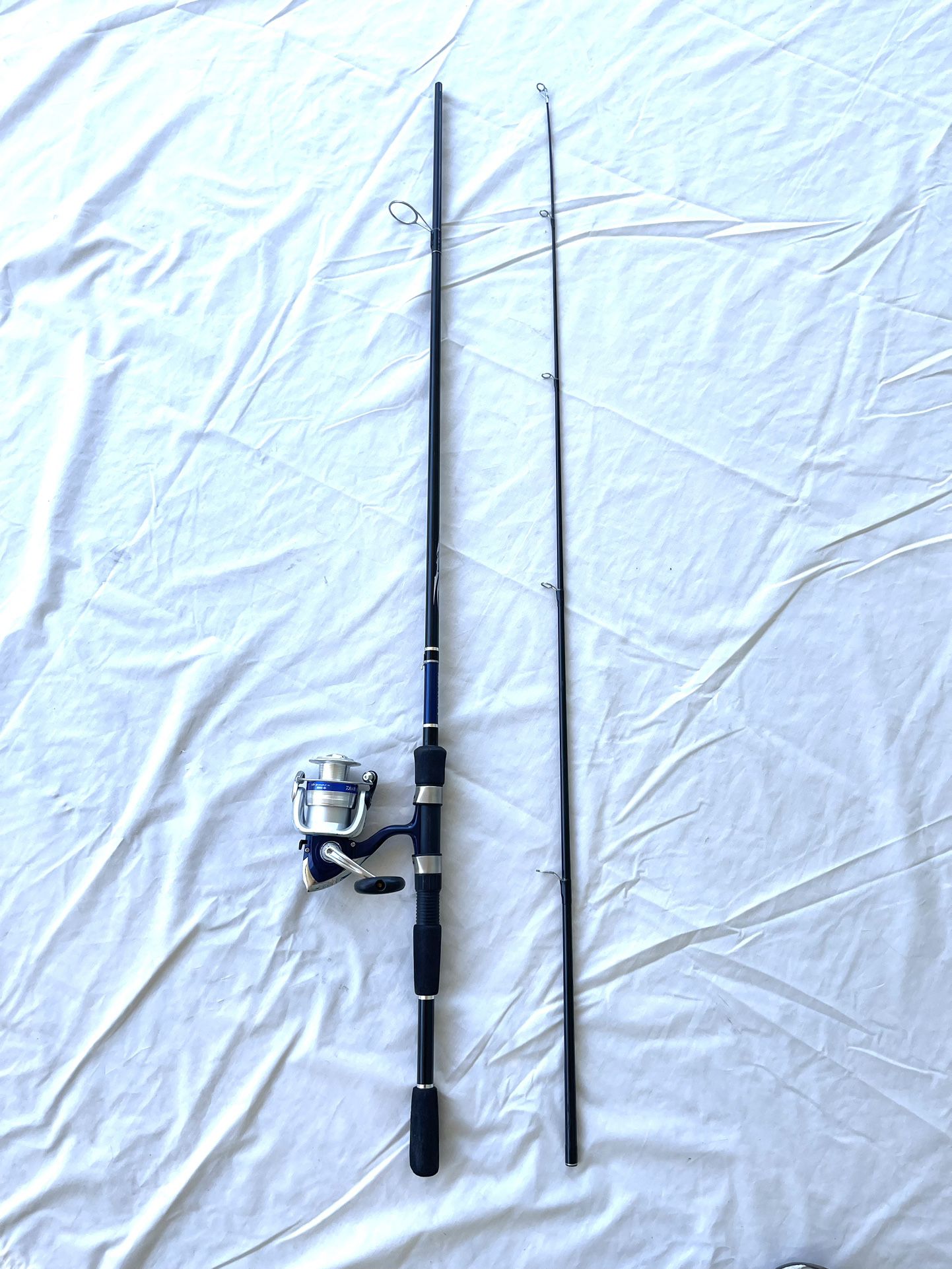 Like New Hardly Used  Daiwa (Shock 3000) Spinner, Fishing Reel & Daiwa Shock 7ft Light-medium action, fishing rod set