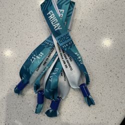 One WM Phoenix Open Tickets OPEN BAR