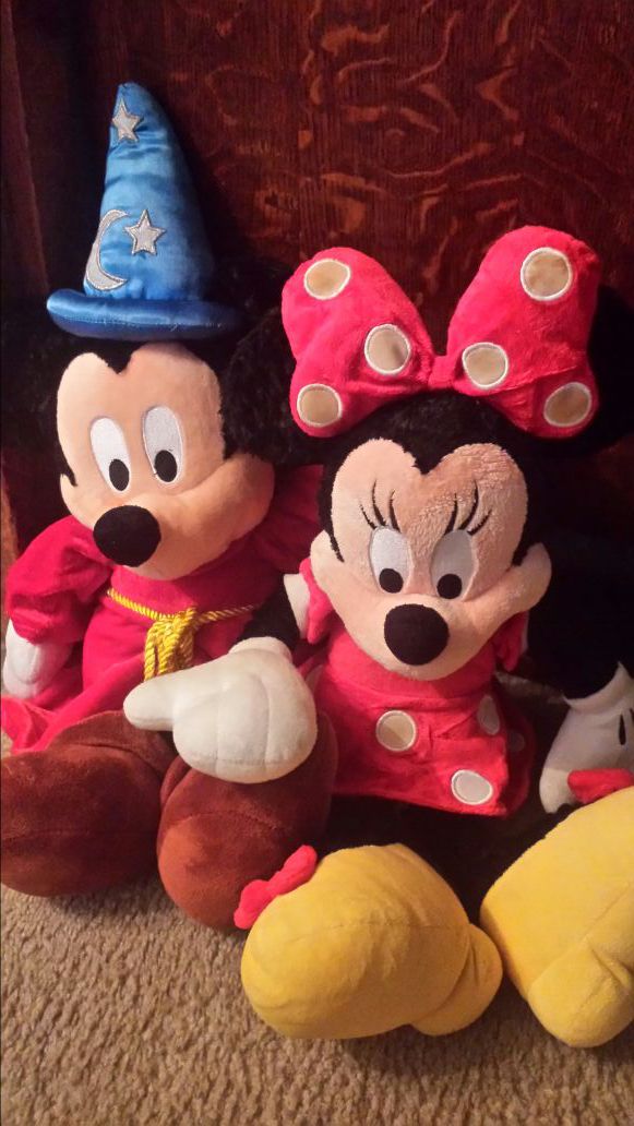 Disneyland Walt Disney World Mickey Mouse and Minnie Mouse pair stuffed animals Toys 18 inches long