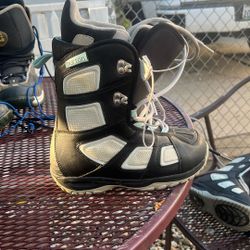 womens burton snow boots