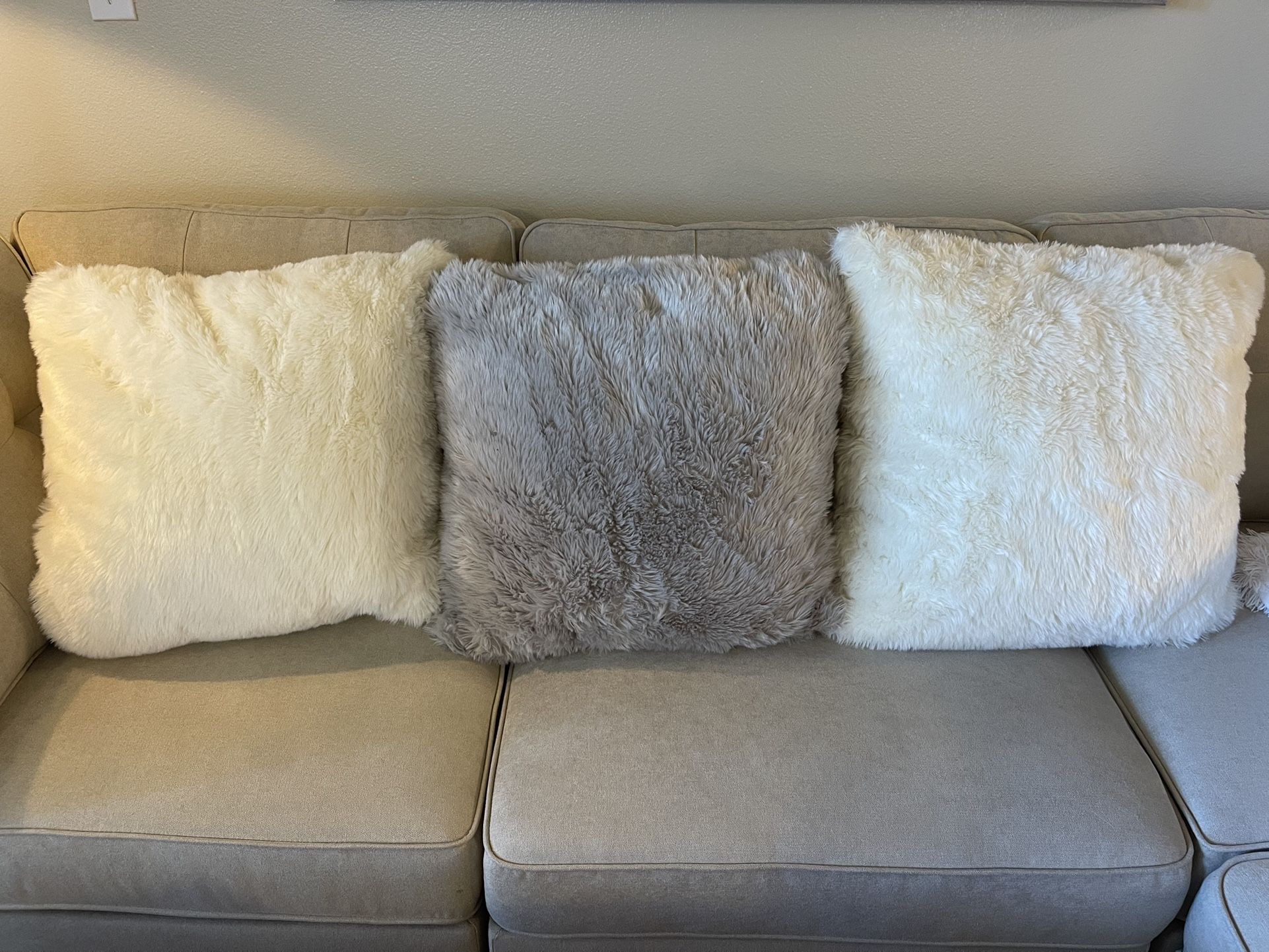 Large Fluffy Pillows With Covers
