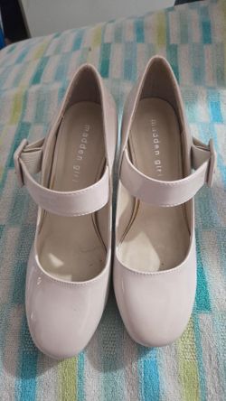 Madden Girl Women's Beige Shoes