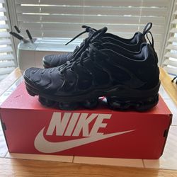 Nike Air Vapormax Plus Men’s Shoe Size 8.5