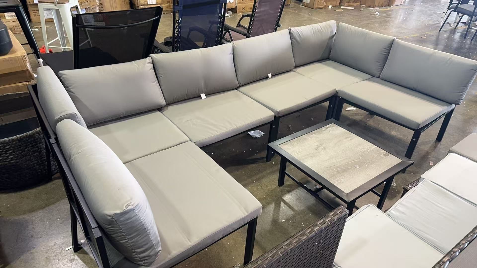 7 Piece Patio Set Metal $300