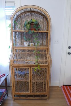 Vintage 70s Wicker Hutch