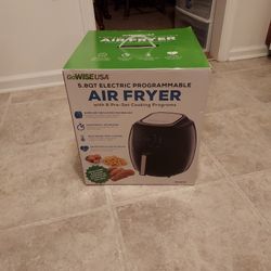 GO WISE. USA 5.8QT ELECTRIC  PROGRAMMABLE  NEW  AIR FRYER  $60.00 NEW IN BOX