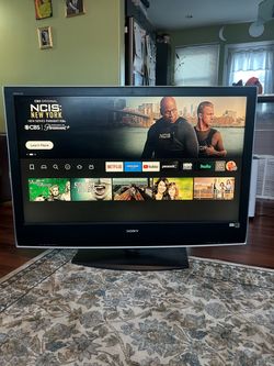 Large 46" Sony BRAVIA LCD TV (1080p) - Works Great!