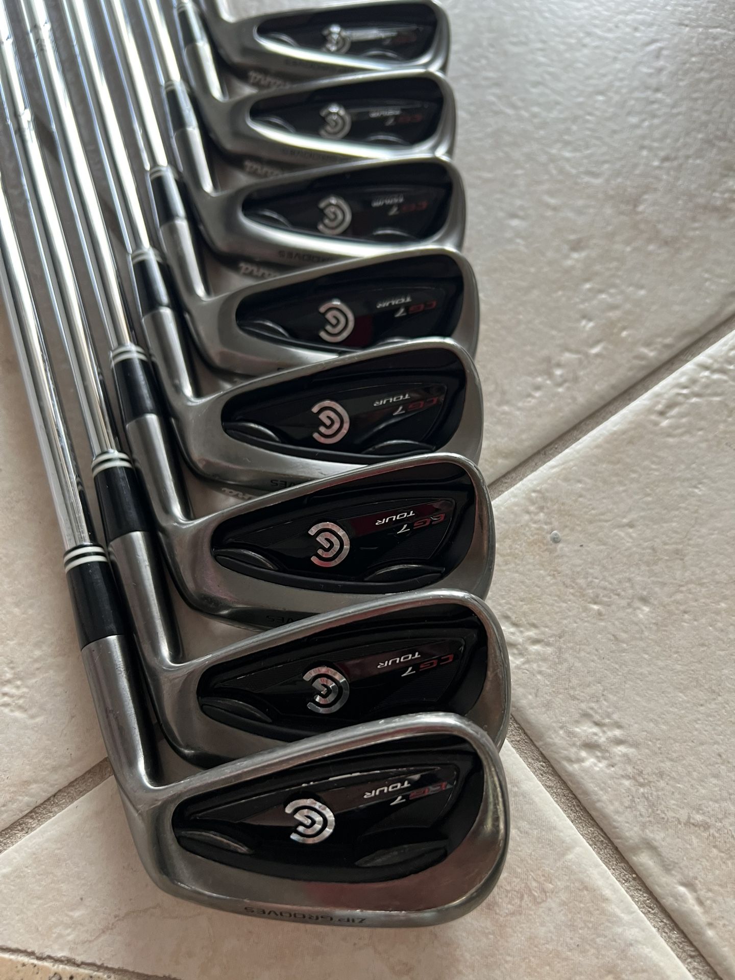 Cleveland Golf CG7 Tour Black Pearl Irons
