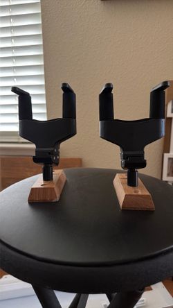 Recycled guitar wall hanger