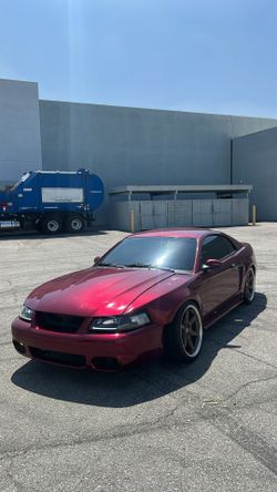 2004 Ford Mustang