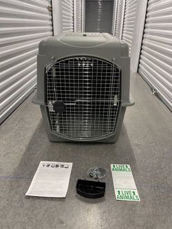 New PetMate Sky Kennel Large Dog Kennel Crate 36” 50-70 Pounds 4 Way Vault Door Airline Travel