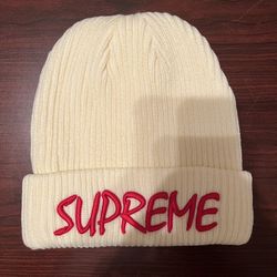 Supreme Script Ribbed Beanie 