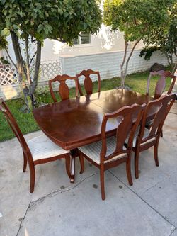 Wood Dining Table Set with 6 Matching Chairs