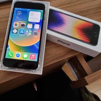 NEW APPLE IPHONE SE 64GB UNLOCKED VERIZON AT&T T MOBILE CRICKET METR