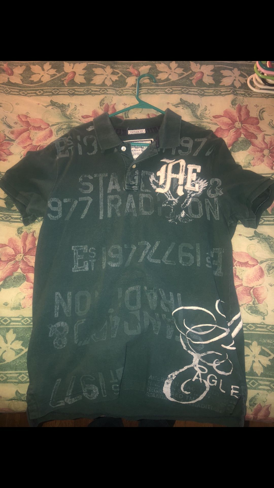 Men’s XL American Eagle collared shirt