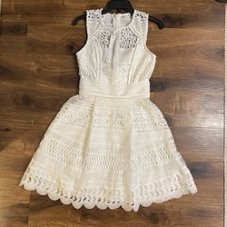Brand New Woman’s Adelyn Rae brand White Dress Up For Sale 