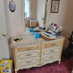 Dresser & Night Stand Set 