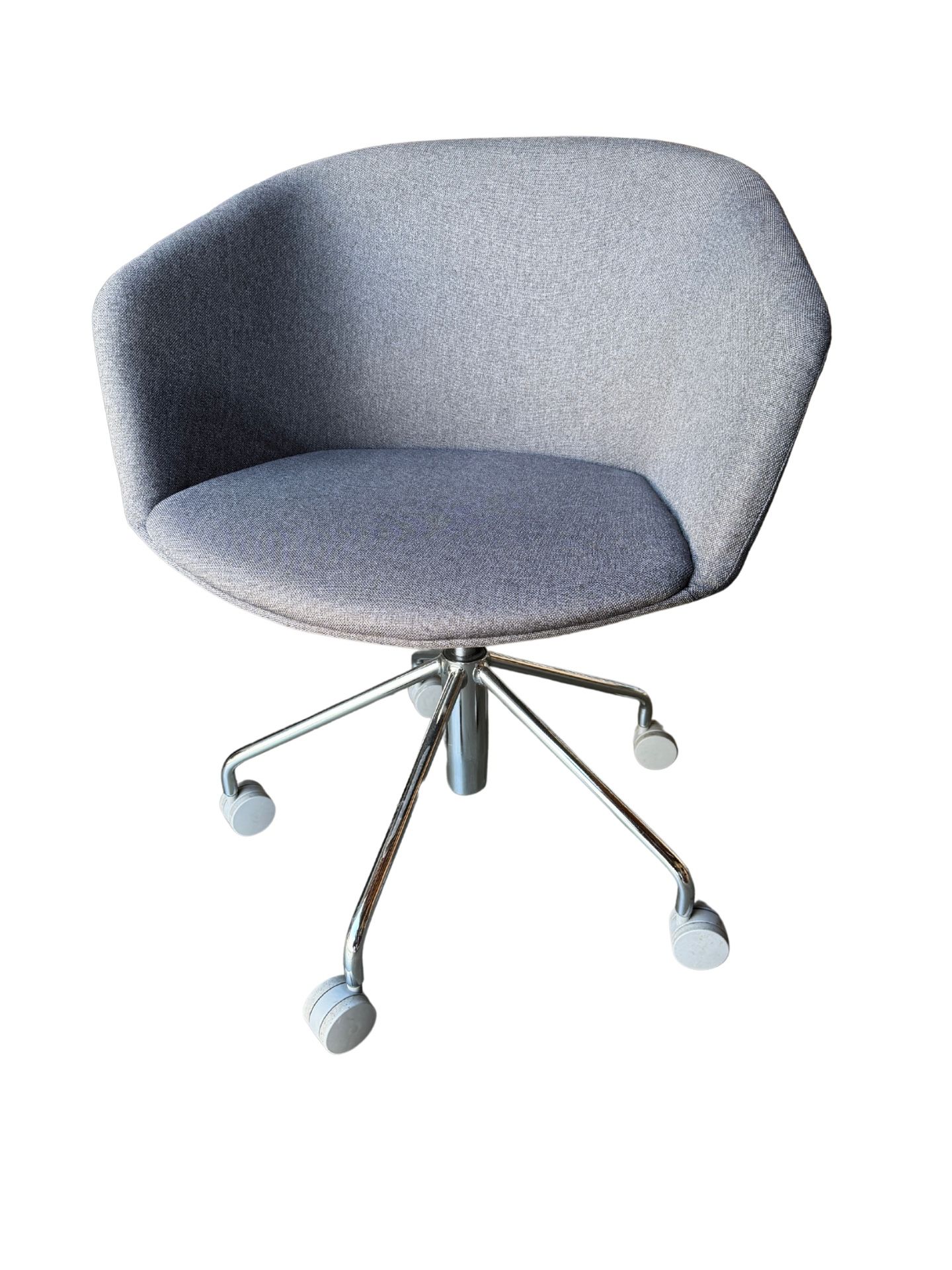 Grey Poppin. Pitch Meeting Chair 