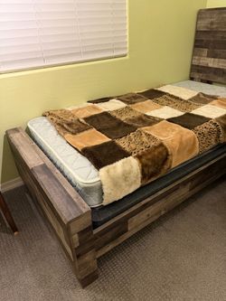 Twin Bed dresser set