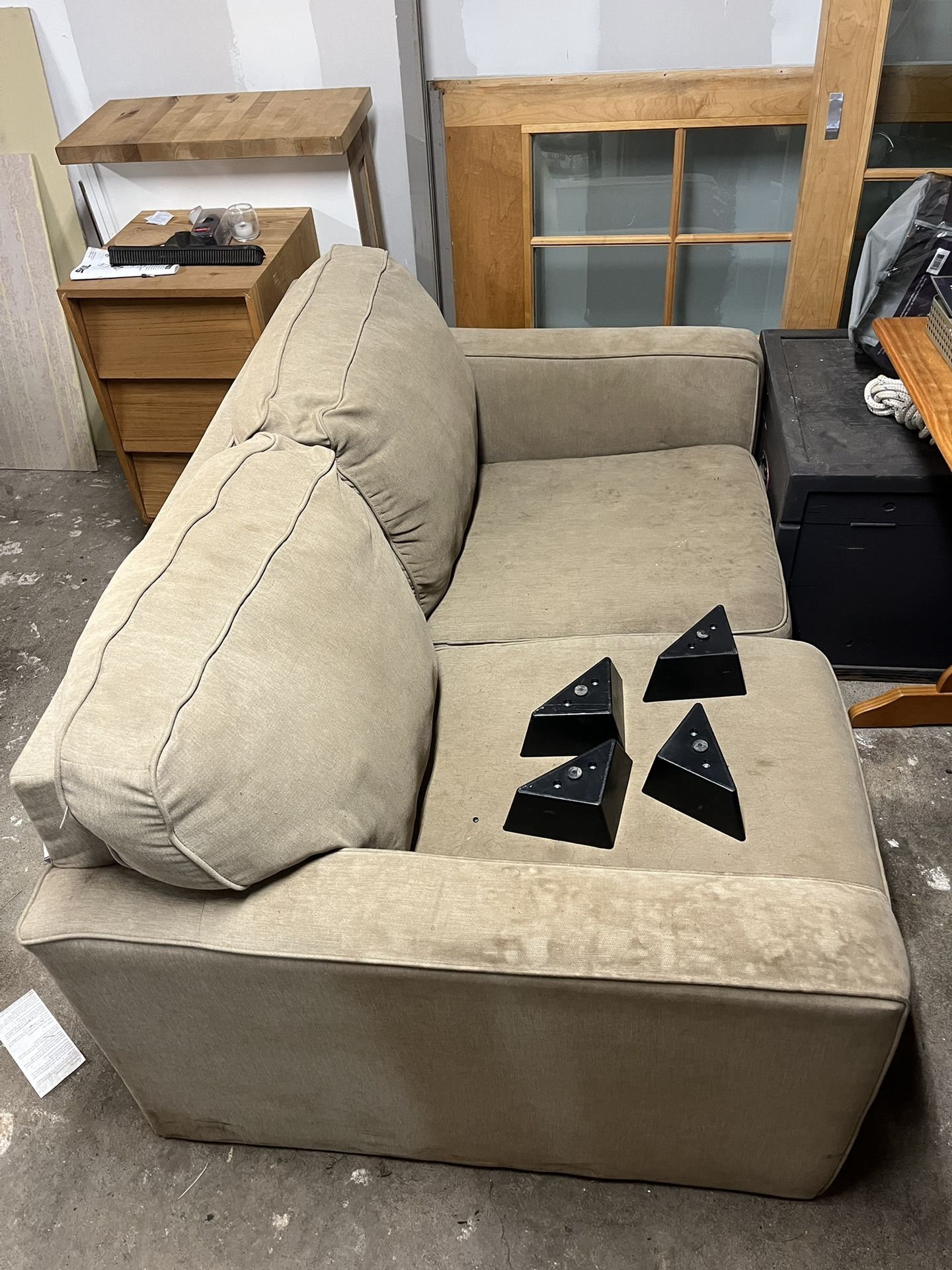 FREE Couch