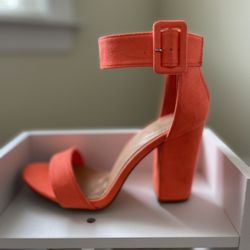 Chunky Heal Size 7 1/2