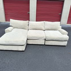 Comfy Nice Sofa Couch 🔥🔥🔥