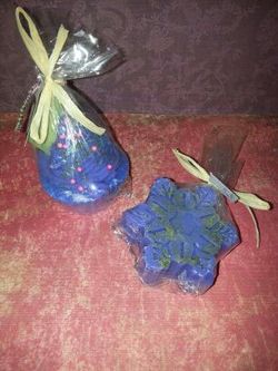 Xmas raspberry lemonade cupcake soap and snowflake soap