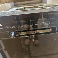 Dishwasher Marca Frigidaire 
