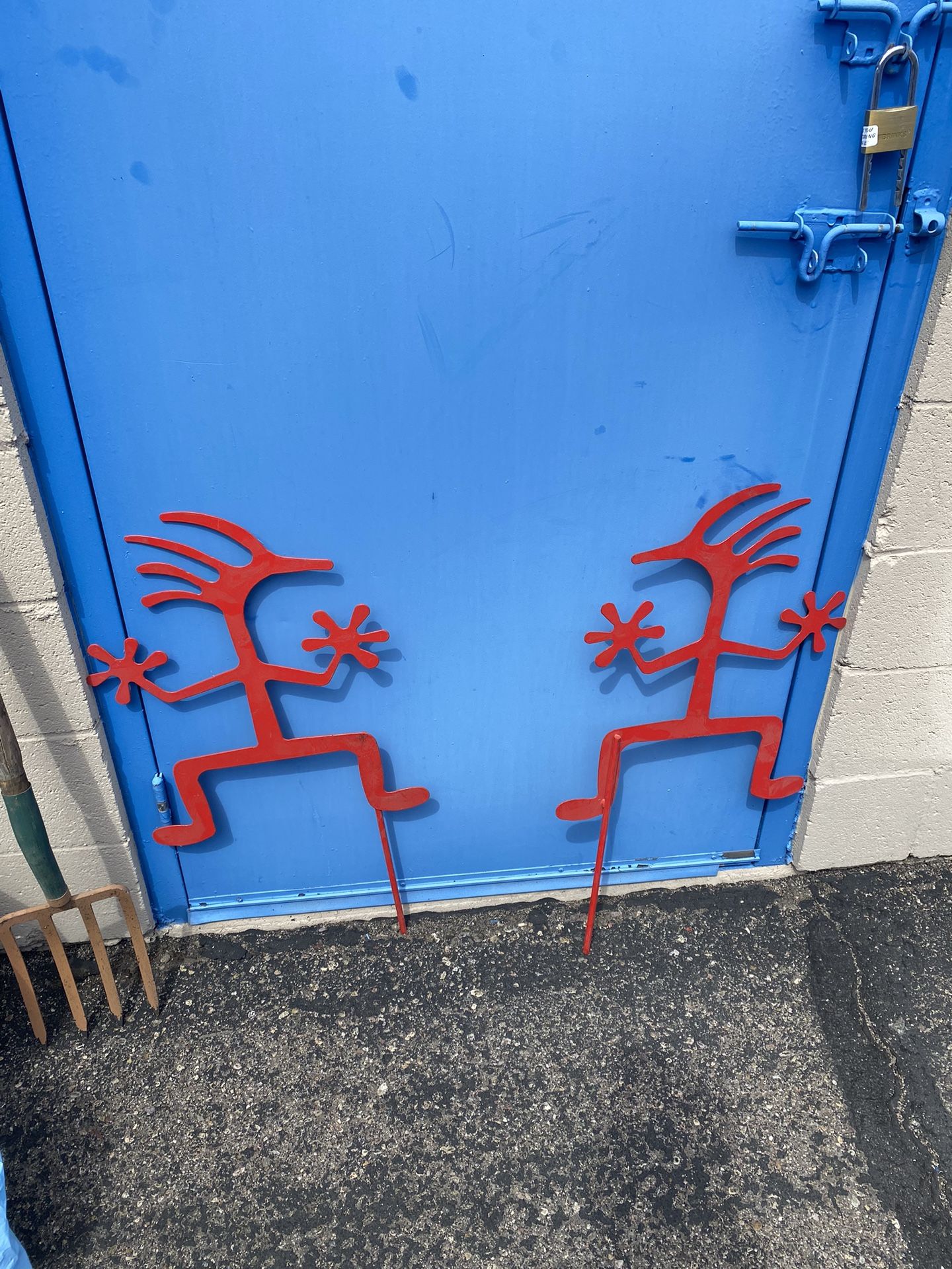 Yard decorations, metal