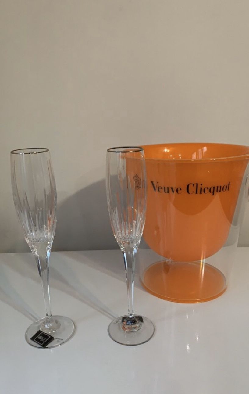 Champagne glass and bucket