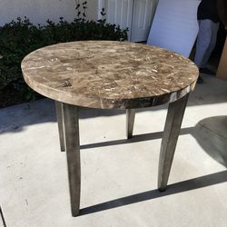 Round dinning set with 4 chair. High chair