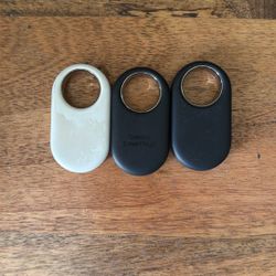 Samsung Smart Tags 2. The 3-pack 