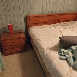 King size bedroom set all wood and really good shape