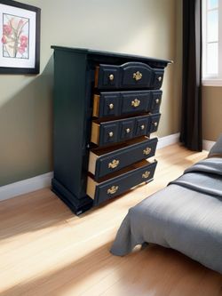 FREE DELIVERY 🚚 Tall Black 5-Drawer Chest – Classic Gold Hardware