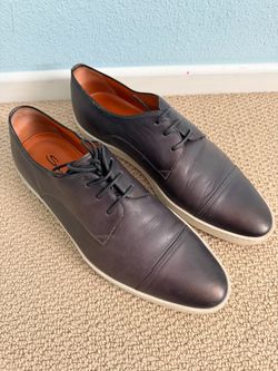 Men’s Santorini Shoes Size 10.5