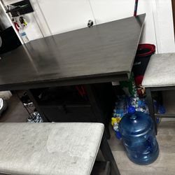 Kitchen Table 