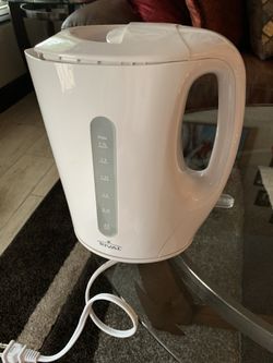 Tea kettle