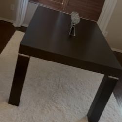 Dinning Table 