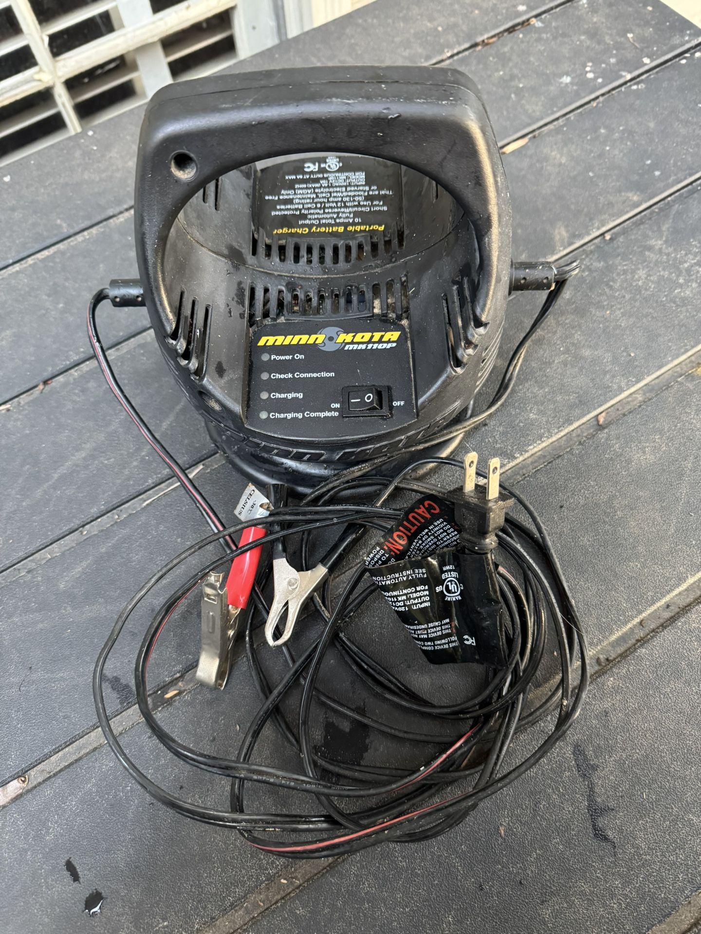 Minn Kota MK110P Portable Battery Charger