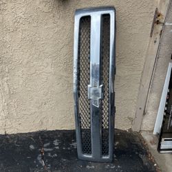 2009 Chevy Silverado Grille