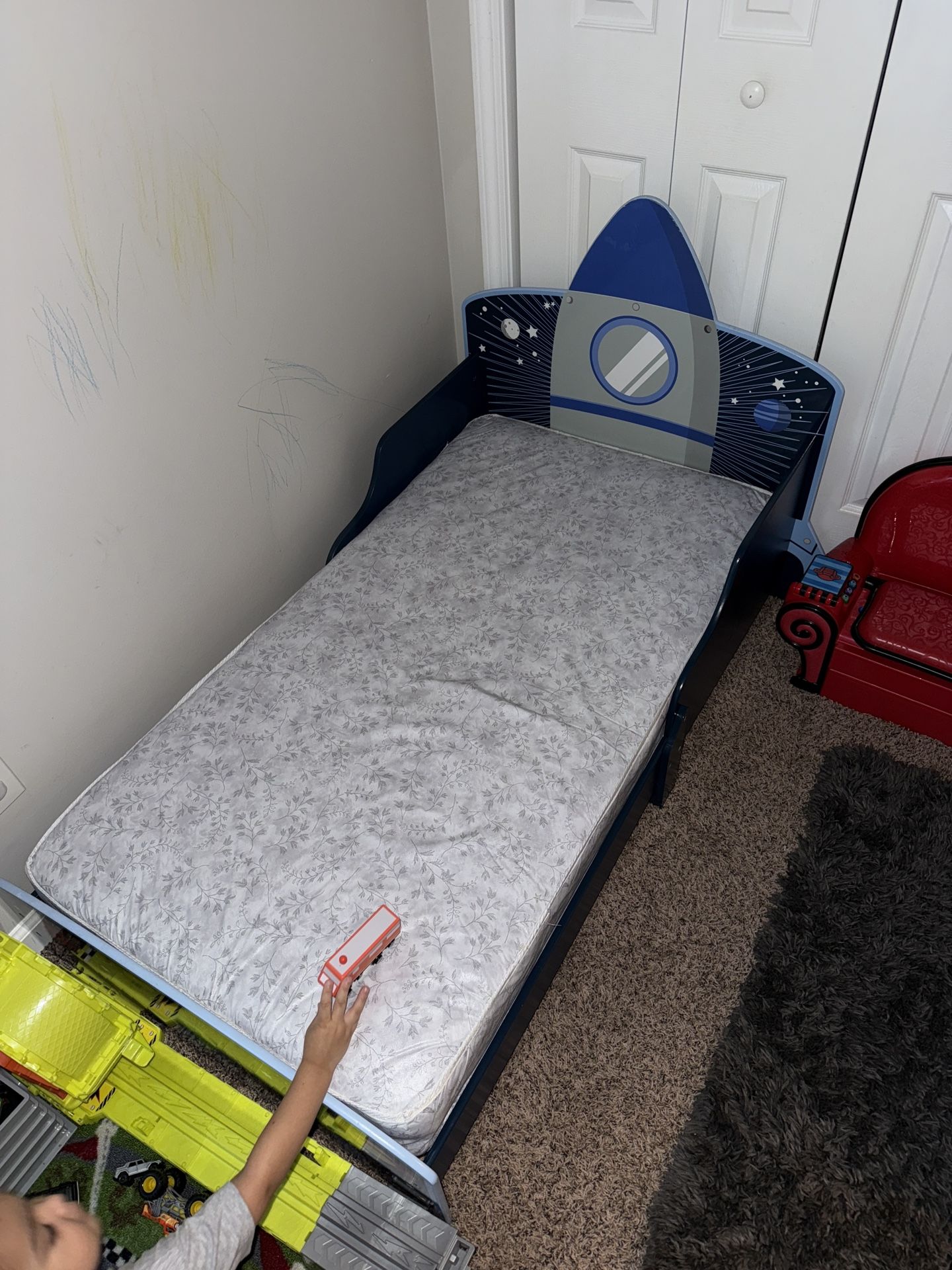 Rocket Ship Toddler Bed