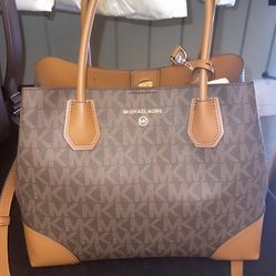 NEW MK HANDBAG 