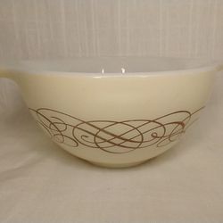 Vintage Pyrex Golden Scroll 441 1-1/2 Quart Cinderella Bowl 