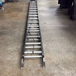 Dewalt 32’ Extension Ladder