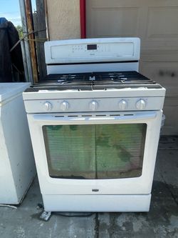 Gas stove with oven Estufa de gas con orno