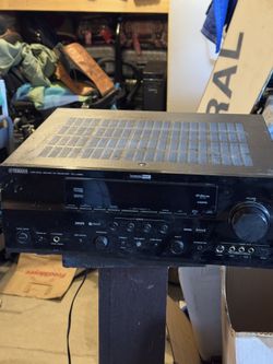 Yamaha RX V663 7.2 Channel 95 Watt Receiver