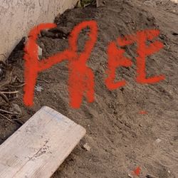 Tierra Limpia Gratis Puede Sever Para Plantas O Para Rellenar 