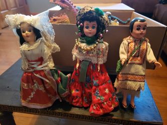 Antique old dolls.