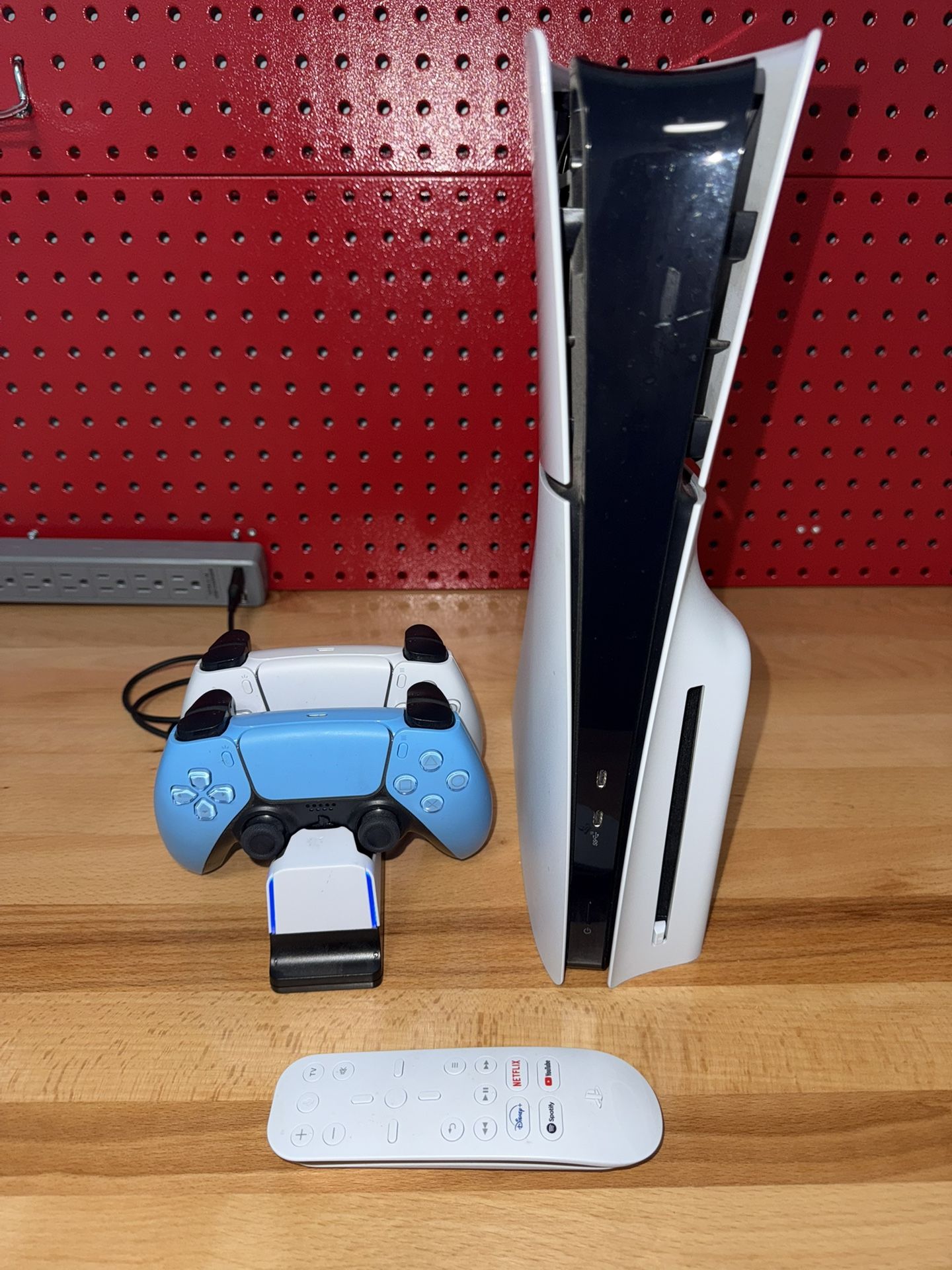 PlayStation 5 slim W/bluray