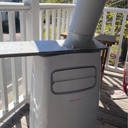 Ocean breeze 8,000 Btu Air Conditioner 